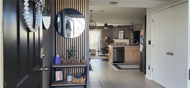 8019 N Lawn Avenue, Kansas City, MO 64119