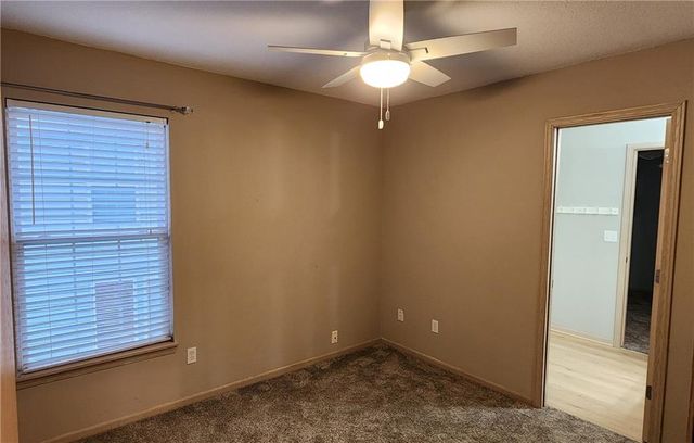 8019 N Lawn Avenue, Kansas City, MO 64119