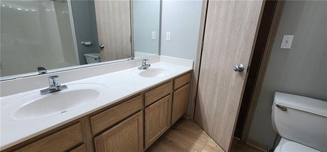 8019 N Lawn Avenue, Kansas City, MO 64119