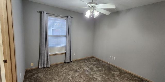 8019 N Lawn Avenue, Kansas City, MO 64119