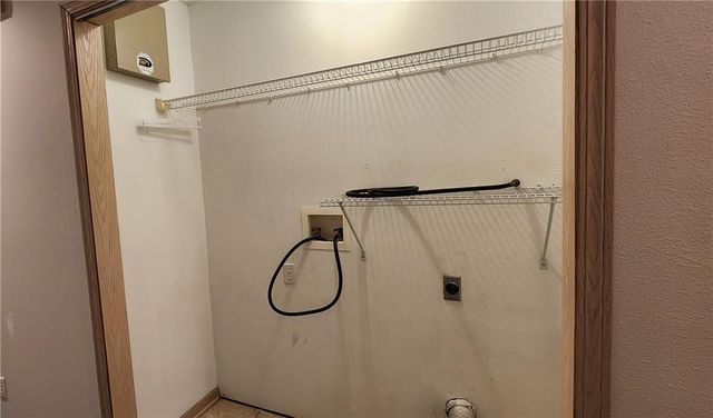 8019 N Lawn Avenue, Kansas City, MO 64119