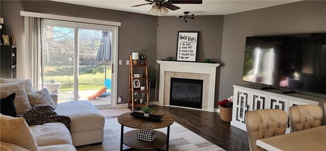 8019 N Lawn Avenue, Kansas City, MO 64119