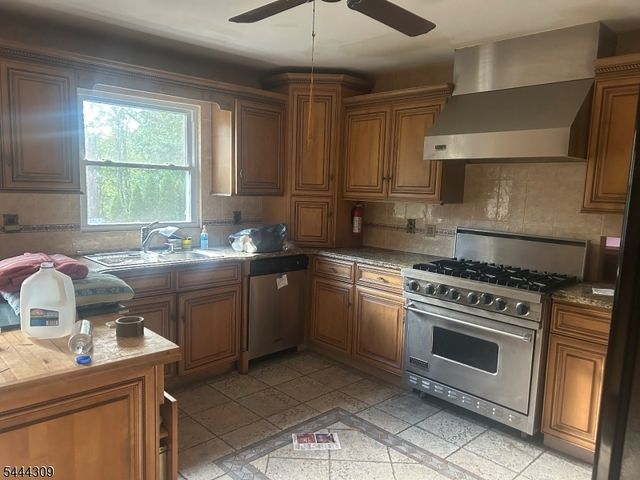 105 Kings Highwaay, Washington Twp., NJ 07853