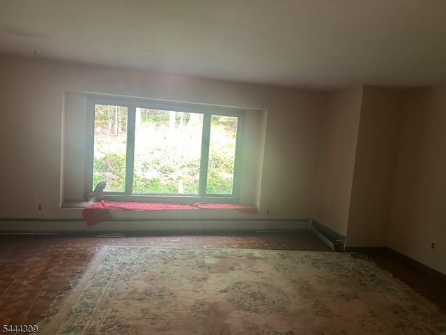 105 Kings Highwaay, Washington Twp., NJ 07853