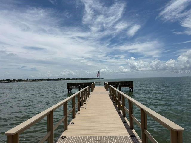 7432 SUNSHINE SKYWAY LANE S 206, St Petersburg, FL 33711