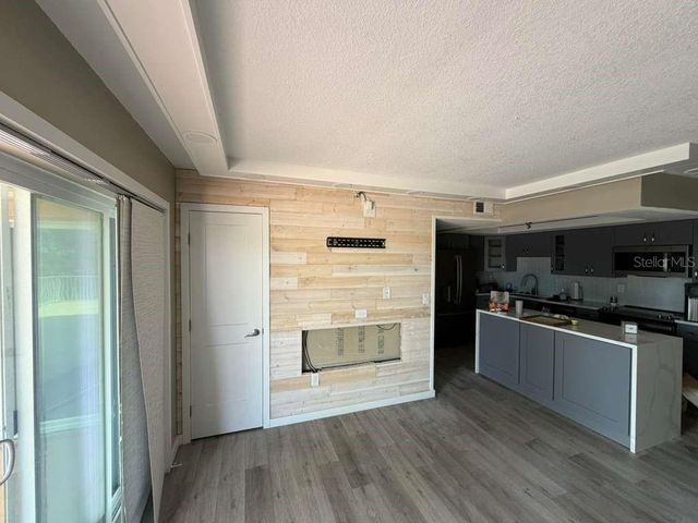 7432 SUNSHINE SKYWAY LANE S 206, St Petersburg, FL 33711