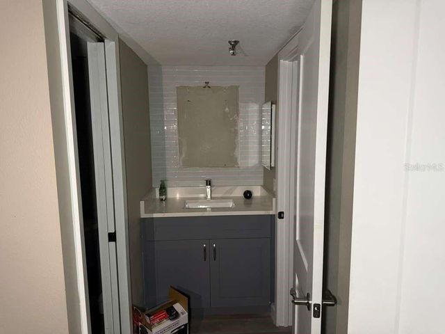 7432 SUNSHINE SKYWAY LANE S 206, St Petersburg, FL 33711