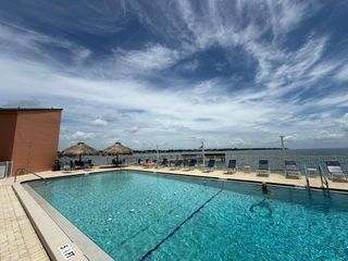 7432 SUNSHINE SKYWAY LANE S 206, St Petersburg, FL 33711
