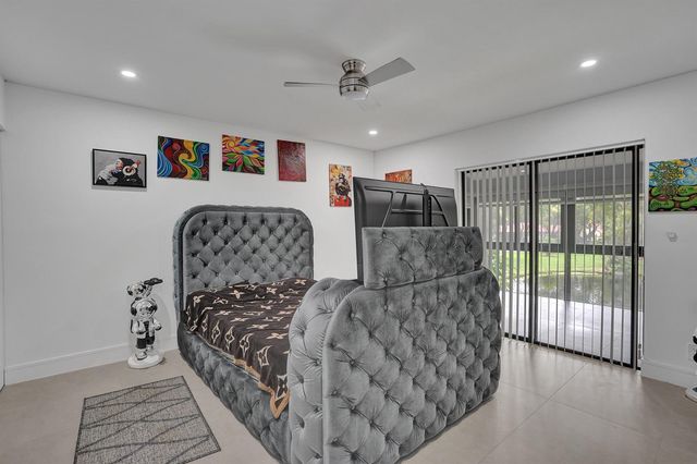 21675 Tall Palm Circle 2b, Boca Raton, FL 33433