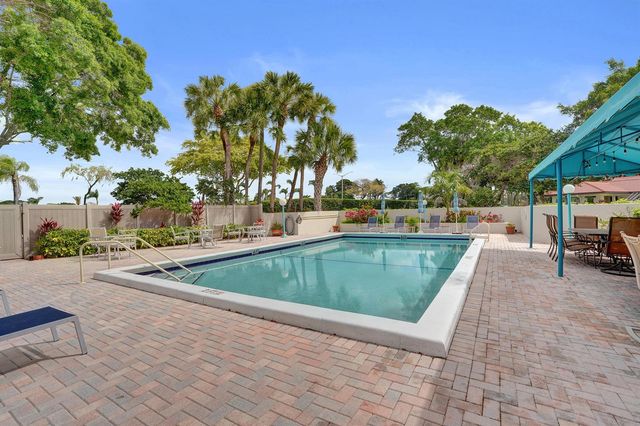 21675 Tall Palm Circle 2b, Boca Raton, FL 33433