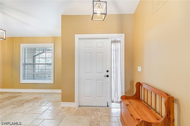 401 Candlewick CIR E, Lehigh Acres, FL 33936