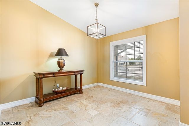 401 Candlewick CIR E, Lehigh Acres, FL 33936