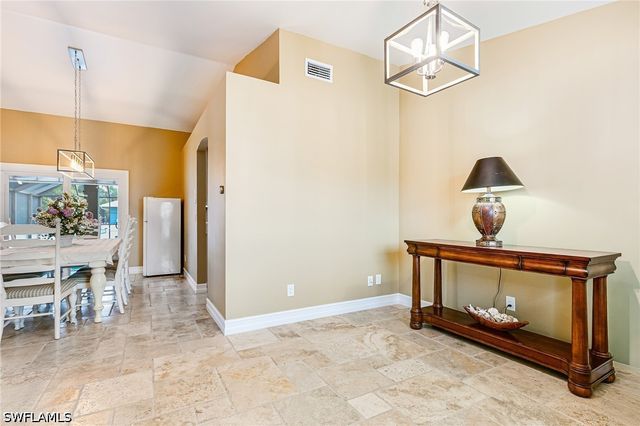 401 Candlewick CIR E, Lehigh Acres, FL 33936