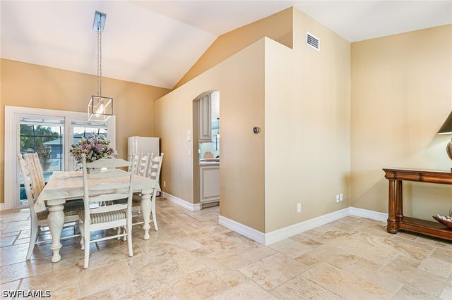401 Candlewick CIR E, Lehigh Acres, FL 33936