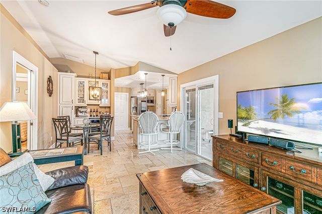 401 Candlewick CIR E, Lehigh Acres, FL 33936