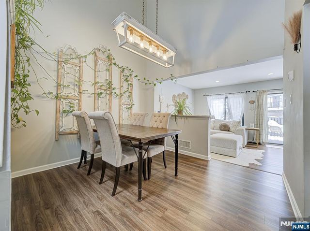 23 Otis Place, Verona, NJ 07044