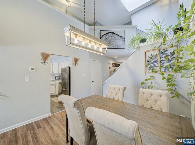 23 Otis Place, Verona, NJ 07044