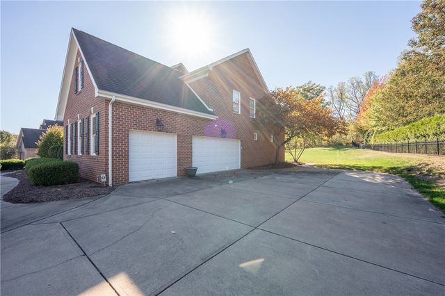 4804 Greenhead Ct, Murrysville, PA 15668