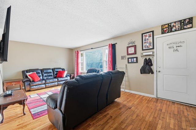 4305 N Glenwood Avenue, Muncie, IN 47304