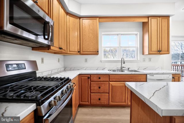 2002 ARCHER CT, Norristown, PA 19403