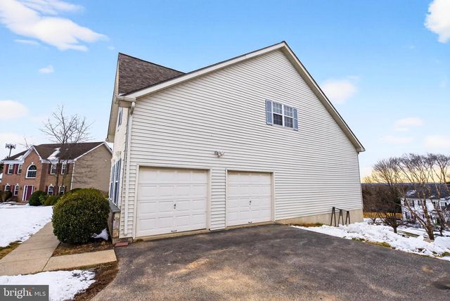 2002 ARCHER CT, Norristown, PA 19403