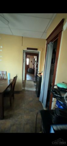 3719 Laclede Avenue, Cincinnati, OH 45205