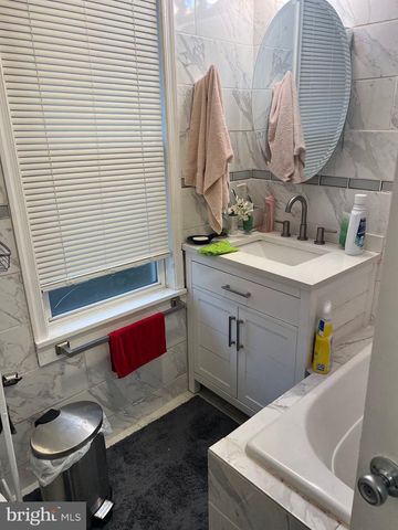 1525 ELMWOOD AVE, Folcroft, PA 19032