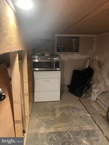 1525 ELMWOOD AVE, Folcroft, PA 19032