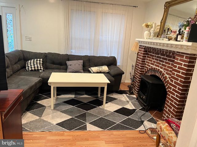 1525 ELMWOOD AVE, Folcroft, PA 19032