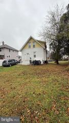 1525 ELMWOOD AVE, Folcroft, PA 19032