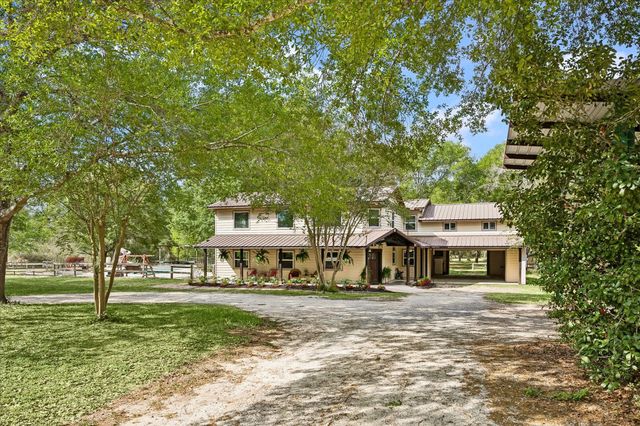 640 Piney Creek Road, Bellville, TX 77418