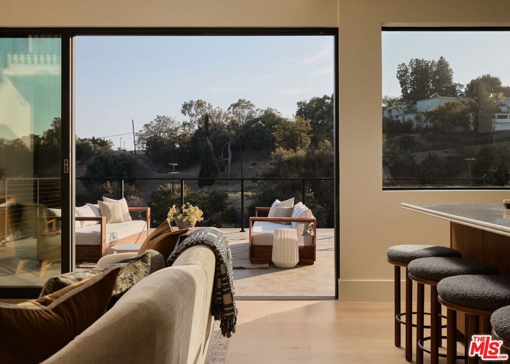 621 Frontenac Avenue, Los Angeles, CA 90065 — photo 2
