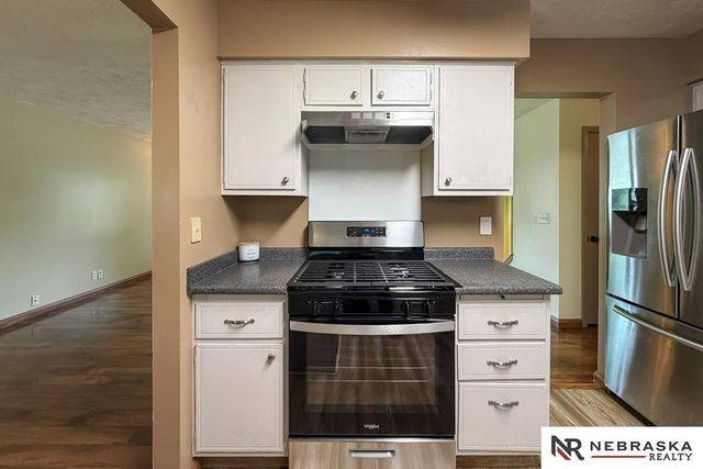 216 Douglas Drive, Bellevue, NE 68005