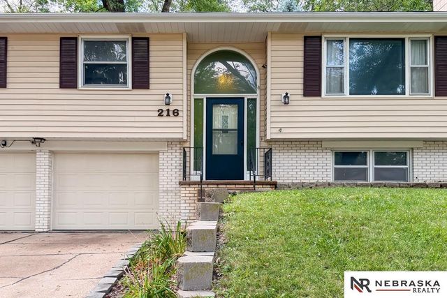 216 Douglas Drive, Bellevue, NE 68005