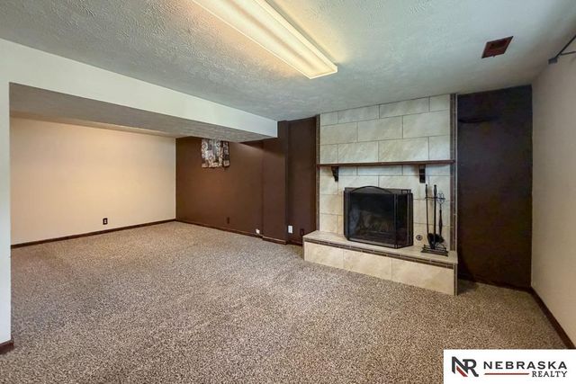 216 Douglas Drive, Bellevue, NE 68005