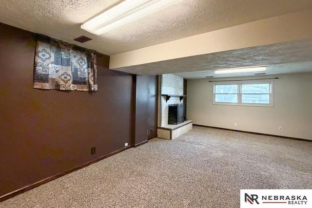 216 Douglas Drive, Bellevue, NE 68005