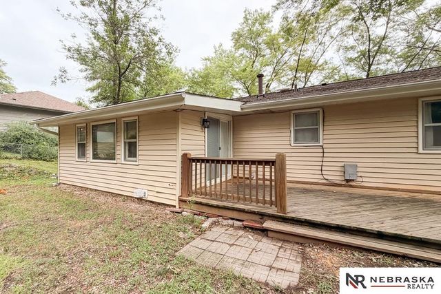 216 Douglas Drive, Bellevue, NE 68005