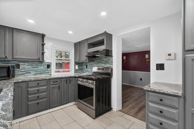 27 Eastside Drive, Clifton Park, NY 12019