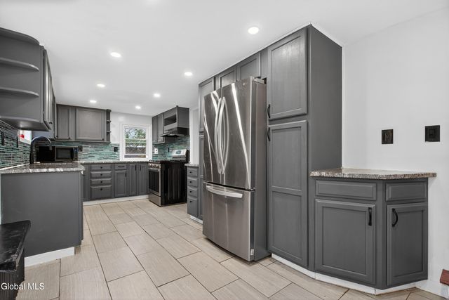 27 Eastside Drive, Clifton Park, NY 12019