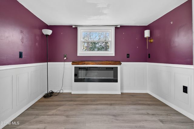 27 Eastside Drive, Clifton Park, NY 12019