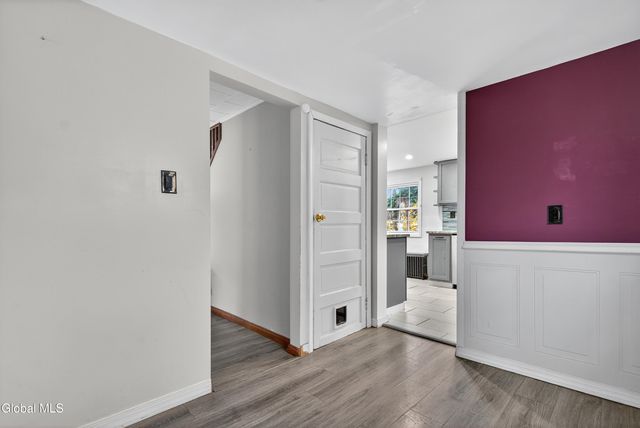 27 Eastside Drive, Clifton Park, NY 12019