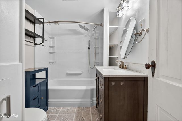 27 Eastside Drive, Clifton Park, NY 12019