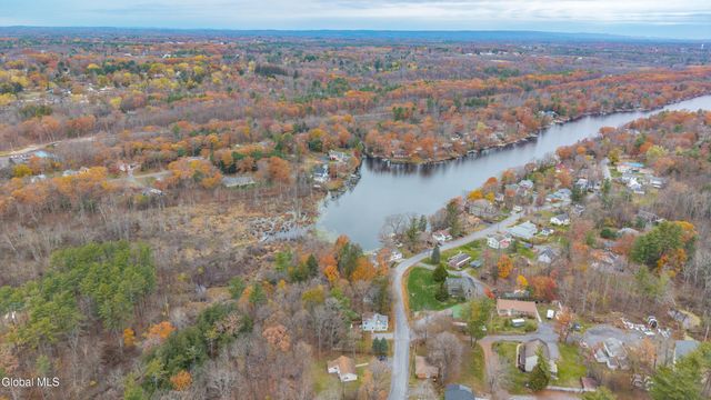 27 Eastside Drive, Clifton Park, NY 12019