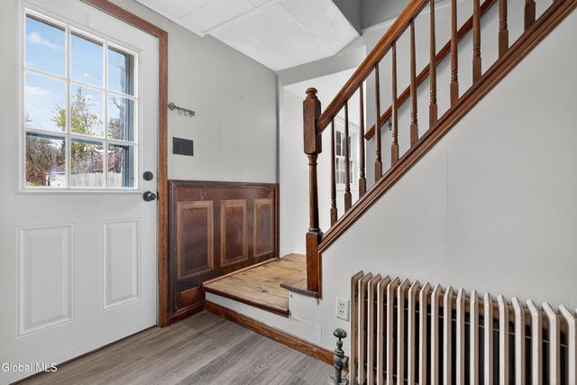 27 Eastside Drive, Clifton Park, NY 12019