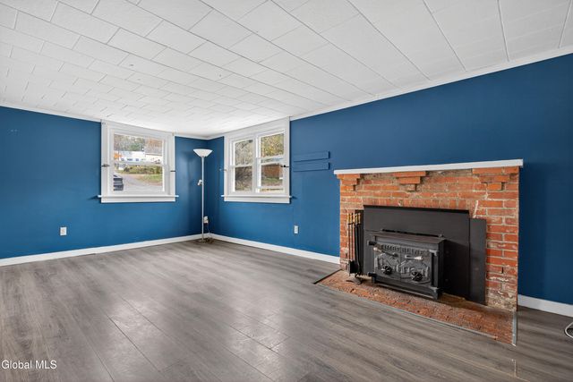 27 Eastside Drive, Clifton Park, NY 12019