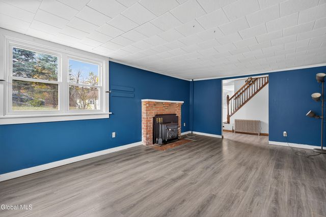 27 Eastside Drive, Clifton Park, NY 12019