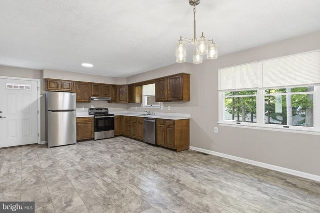 638 WESTWOOD DR, Aberdeen, MD 21001