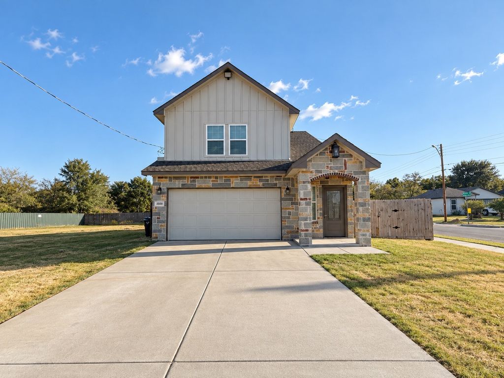 4800 Willie Street, Fort Worth, TX 76105 — photo 2