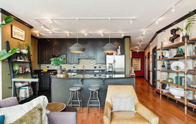 33 W ONTARIO Street 34EN, Chicago, IL 60654