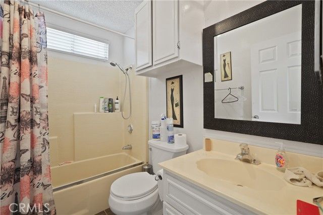 22950 Markham, Perris, CA 92570